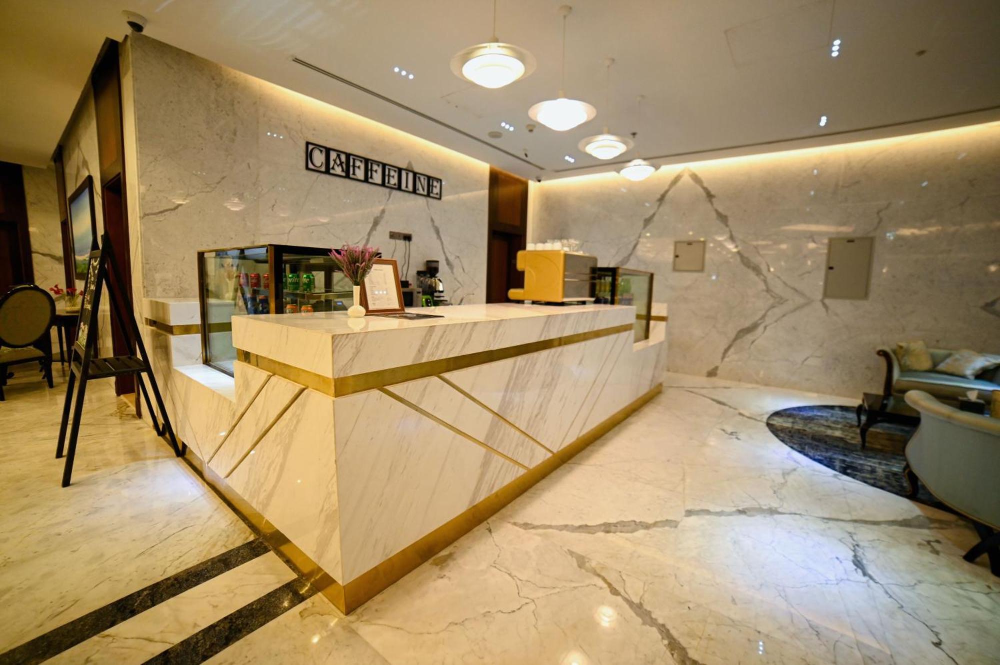 Seven Seas Hotel Дубай Экстерьер фото